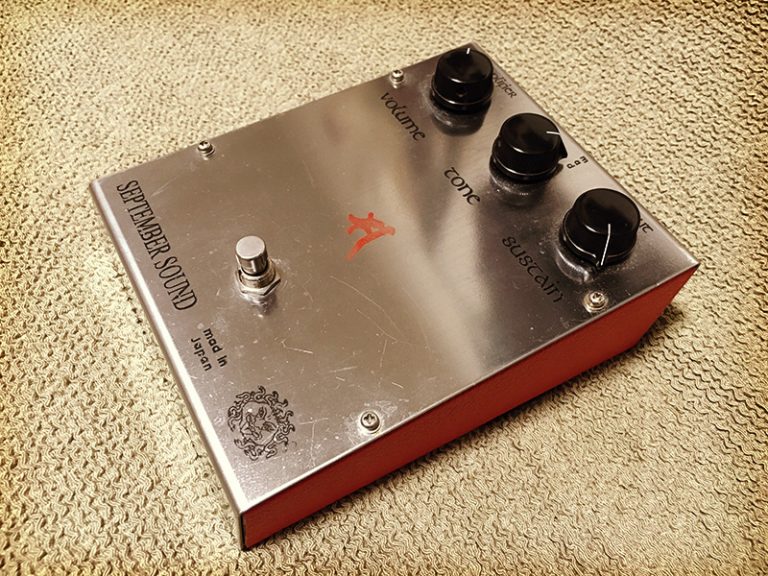 EFFECTOR - HAPPY様専用 エフェクター 定価3.7万 FUZZ S WOODY メガネ